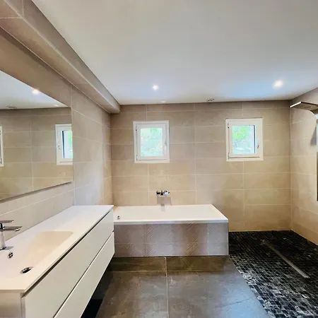 Avec Vue Exceptionnelle Villa